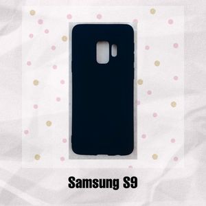 Black Samsung Galaxy S9 case